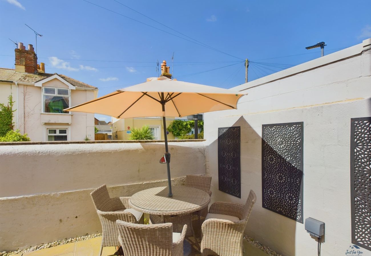 2-bed seaside holiday home, Ryde, Isle of Wight