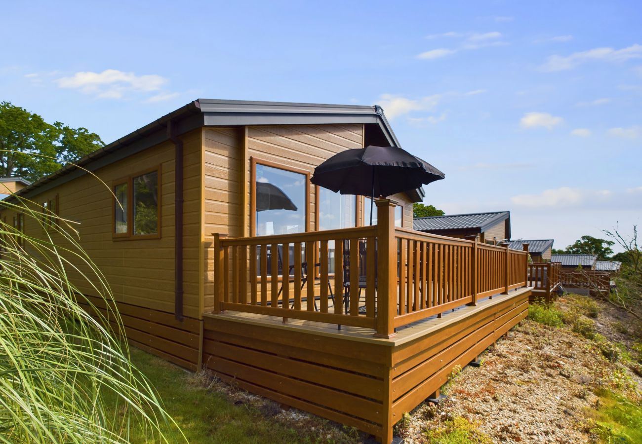Self Catering Holiday Lodge Roebeck Country Park