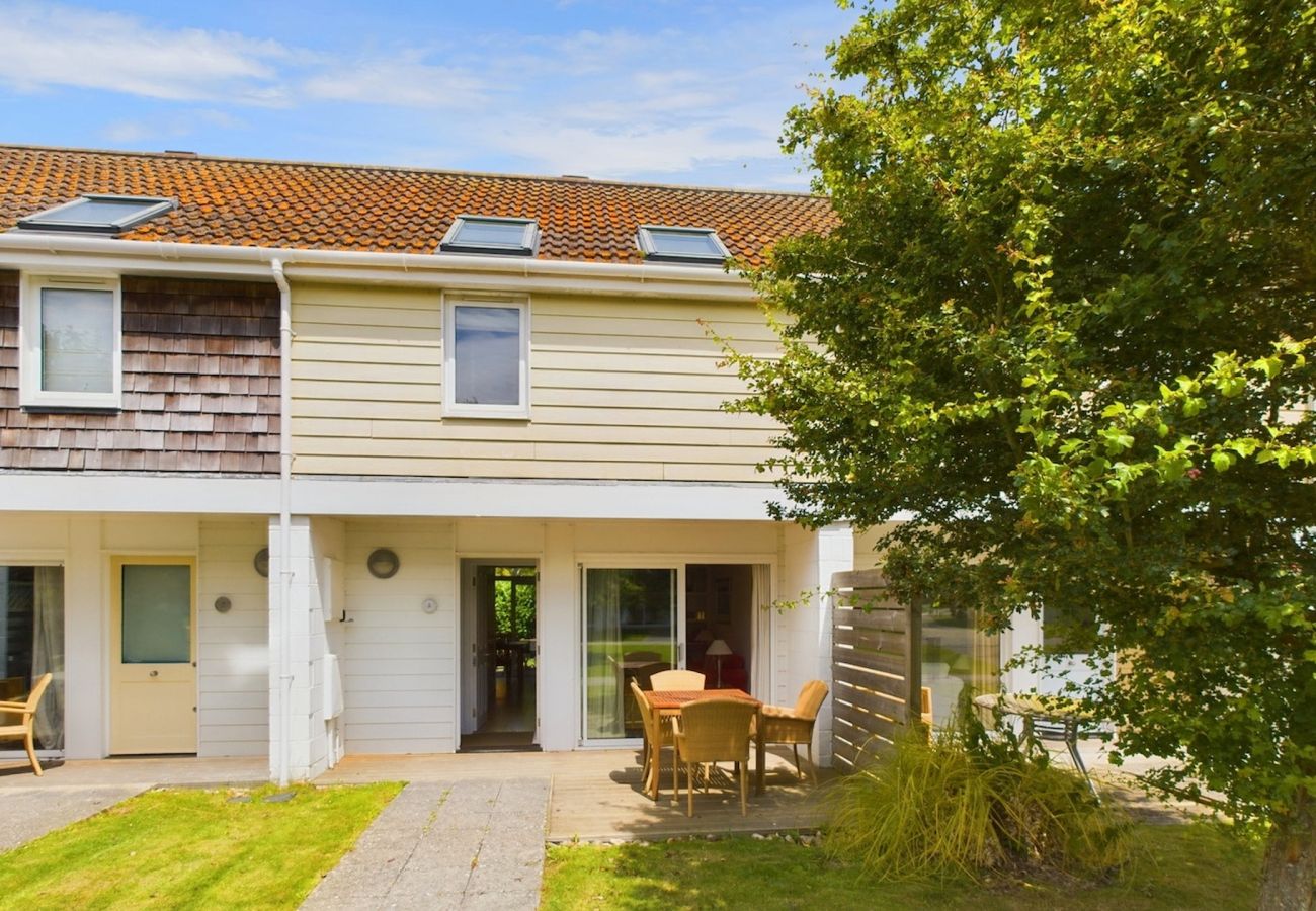 Front entrance of Isle of Wight Family Cottage in Yarmouth